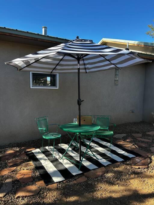 Fully Furnished, Serene Taos House Villa Exterior photo